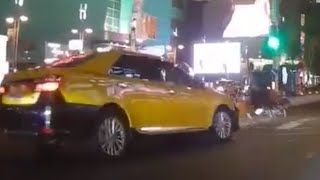 想轉生到異世界的小弟 vs. 閃避點滿的小黃