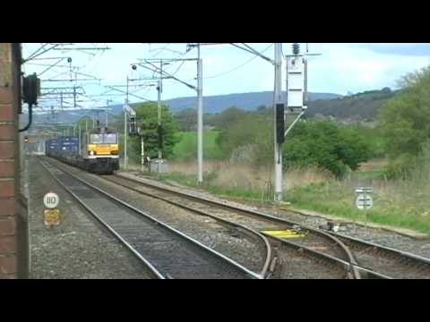 92005 Mozart 4M67 Mossend - Hams Hall passing Hest Bank 6/5/10