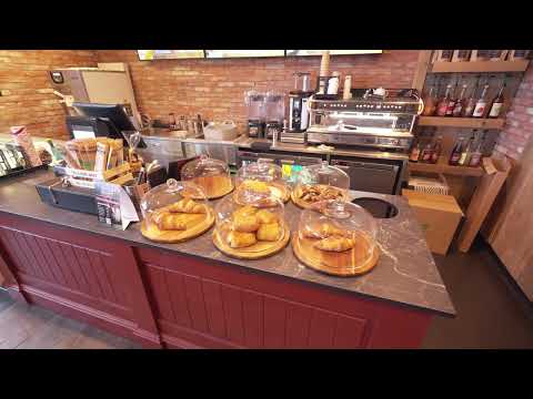 *NEW PRICE* Well Established Bistro-Bar & Restaurant under Iconic Forth Bridges