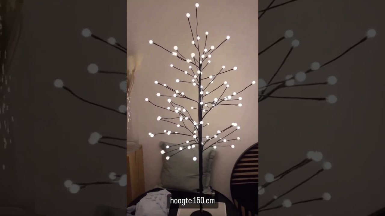 Geen plaats voor een echte kerstboom #ledkerstboom #kerstboomled #kerstdecoratie