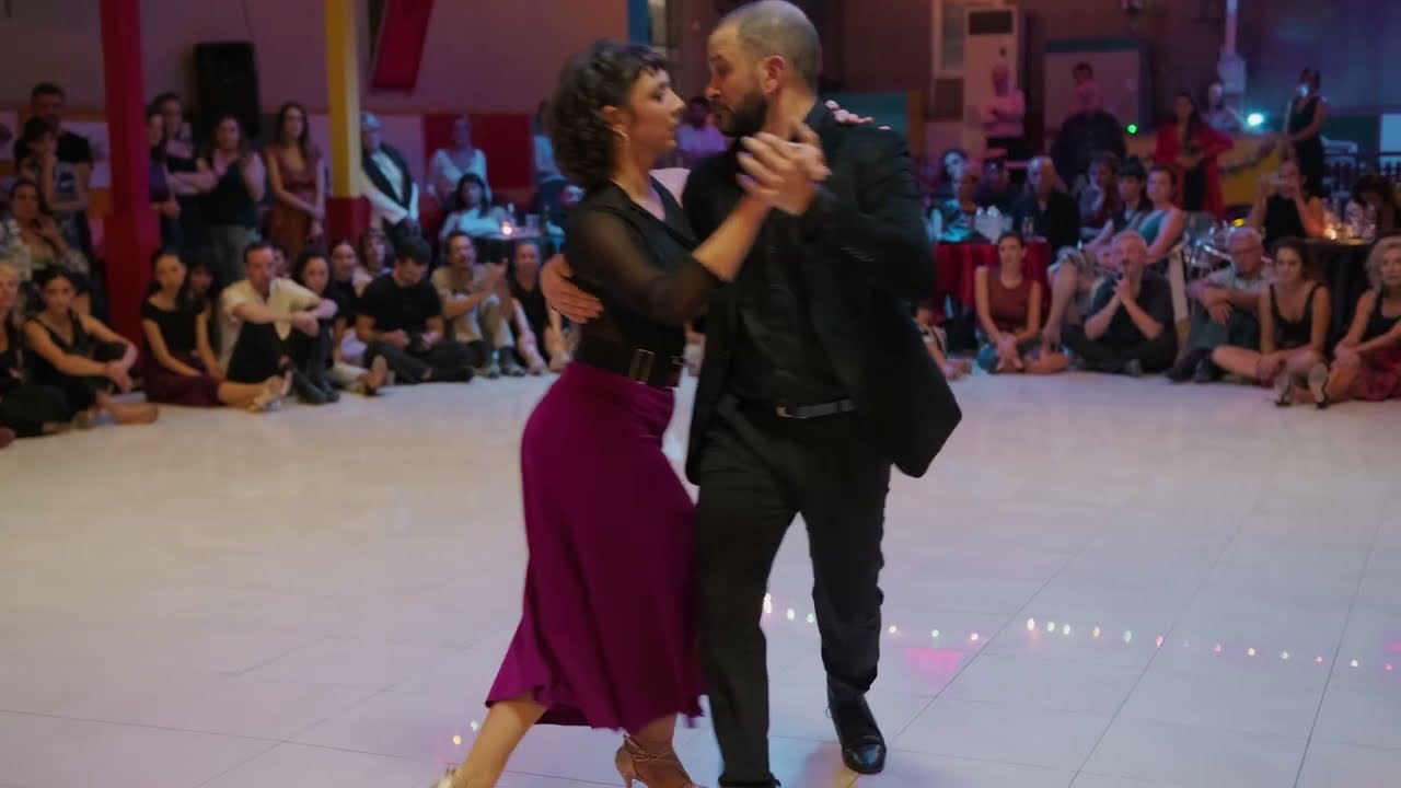 Bruno Tombari & Rocio Lequio dance Juan d'Arienzo- Amarras 5/5