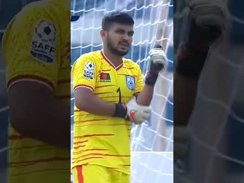 Bangladeshi 🇧🇩 goalkeeper😱😳❤️‍🔥 #trending #ytshorts #zico #Anisurrahmanzicko #banvskuait #shortpage