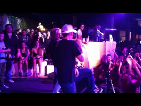 Gemelli DiVersi LIVE @ Le Fonti 08/09/2012 - Questa è una rapina