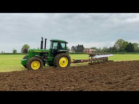 John Deere 4255