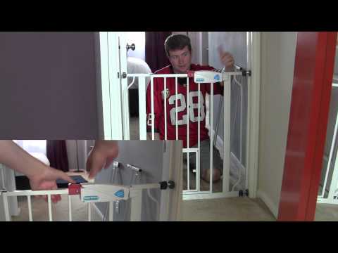 Carlson Extra Wide Dog Pet Gate Review & Demo - Perfect gate for pets!