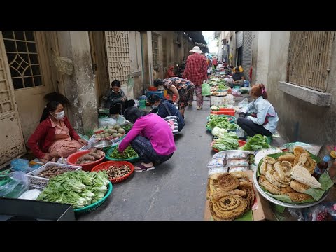 Walk Around Deng Hem Street Food Market @Old Stadium - Morning Daily LifeStyle of Vendors