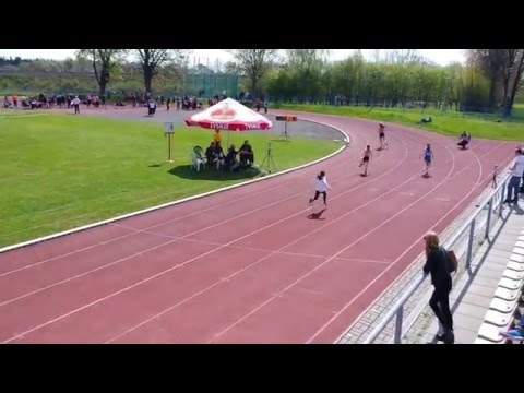 Lena (9 lat) bieg na 60m Zgorzelec 30 kwietnia 2016 r.