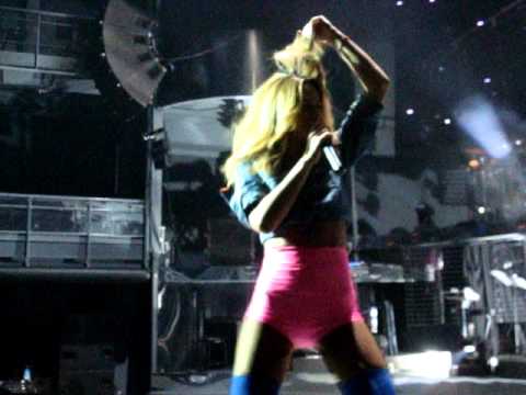 Proti nixta - Eleanna Azouki @ Vox