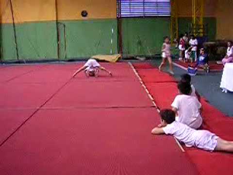 caidas grasiosas de gimnasia