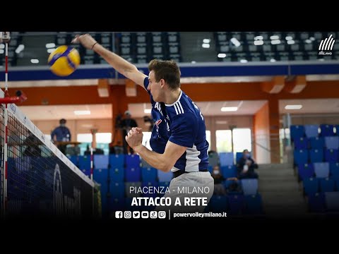 Playoff 5° posto, attacco a rete Piacenza - Milano