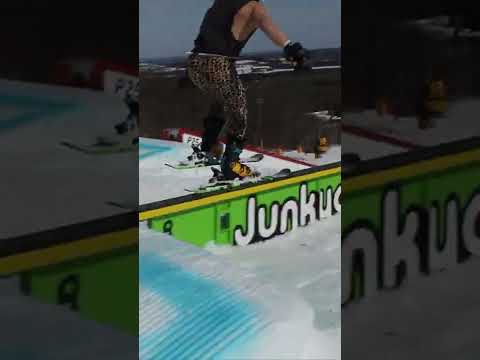 WEIRDEST SNOWBLADE TRICK EVER 😨