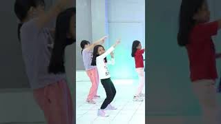 Download lagu DJ MAMA MANTU mp3 Download lagu DJ MAMA MANTU mp3