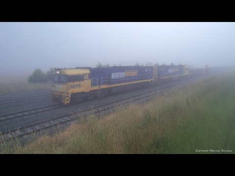 2NY3 Diverted Pacific National Steel Train In Fog (27/12/2022) - PoathTV Australian Railways