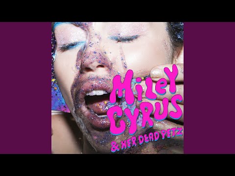 Videoclip de Bang Me Box — Miley Cyrus