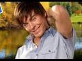 Bet On It- Zac Efron (FULL) *lyrics* 