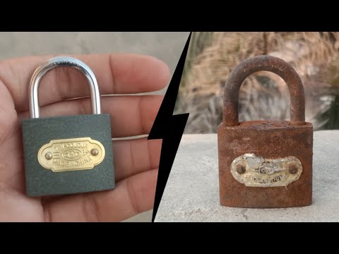 Restoration of an old Padlock | How I Clean Rust Old Locks!