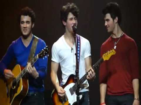 Jonas Brothers  Who I Am Joe jonass at Wiltern Los Angeles California on january/29/2010***