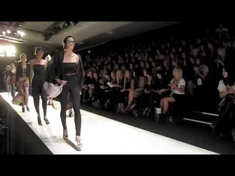 Ginger and Smart - Finale SS09/10