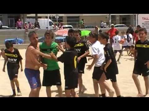 CD DKV Cádiz 4-4 Mentidero