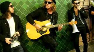 Amy Meredith Busking - Young At Heart &amp; Lying