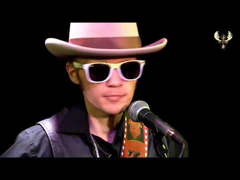 Too Slim & The Taildraggers - Broken White Line - Live at Bluesmoose Radio