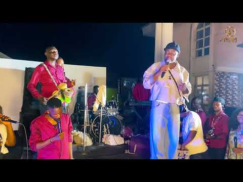 WHAT A PERFORMANCE! ABBEY AWESOME AMUSED FANS AGAIN AT LAGOS LIVE BAND MUSIC FESTIVAL & XMAS GROOVE🔥