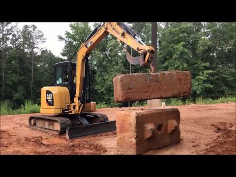 Cat 305e2 mini excavator lifting demo