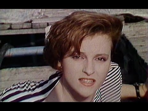 Viana (Ivana) Bartošová - Touha (klip) (1990)