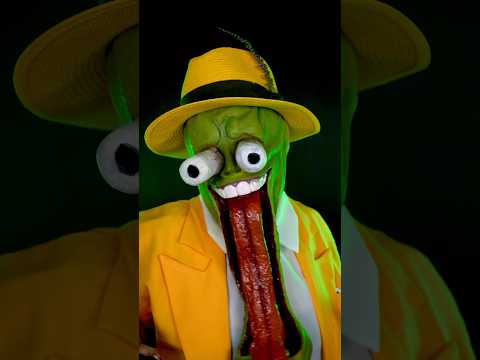 SSSSSMOKINNN 🔥 Jim Carrey’s ‘The Mask’ Makeup 💚 | EllaDoesFx | #shorts