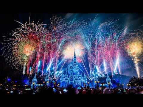 #DisneyParksLIVE: Fantasy In The Sky - New Years Eve Fireworks 2020 | Walt Disney World