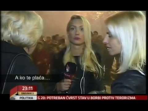 Okršaj demonstranata i novinarke RTCG-a