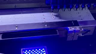 Vertical automatic placement machine