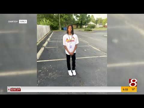 Family, friends show support and love for 15-year-old Deshawn Holloway