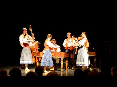 Muzičky 2013 - CM Bělina - Písně z Valašskoklobúcka