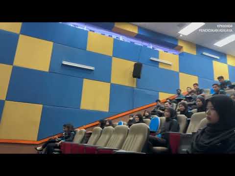 Montage pendidikan kerjaya "Being Me: Love Me More"