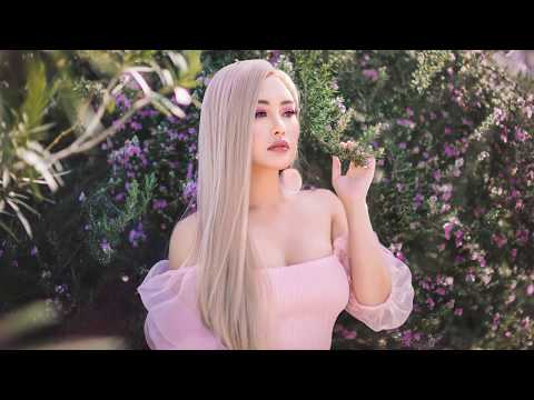 Yasmi - Cia Luag Mam Hlub (Karaoke)