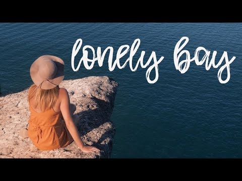 LONELY BAY, COROMANDEL ☽ ✧ lostwithlaura