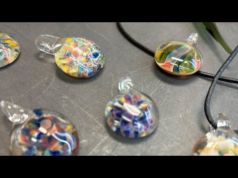 Creating a Borosilicate Necklace | Delphi Live