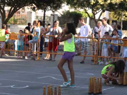 Jérica enseña a los mirlos a los más pequeños del municipio