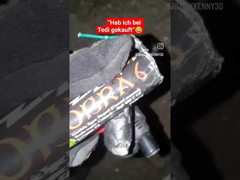 „Cobra 6 Böller F1 von Tedi“😂🧨💥 #feuerwerk #pyro #silvestervorfreude #böller #f3 #nachts
