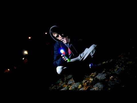 MłodyZet -NIE MA TU NAS (VIDEO)