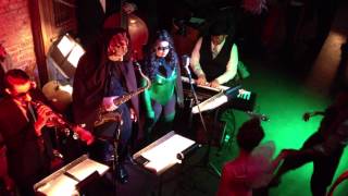 MOLLY RYAN I Don't Stand A Ghost of a Chance With You