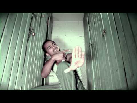 VOCAL OSMOZ - La Rue est Belle (HD)