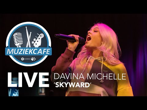 Davina Michelle - 'Skyward' live bij Muziekcafé
