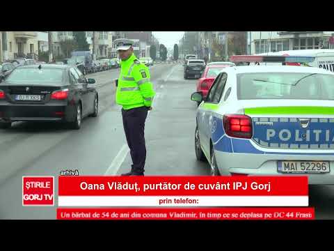 Comuna Vladimir   a intrat cu mașina într un stâlp și s a oprit într un gard