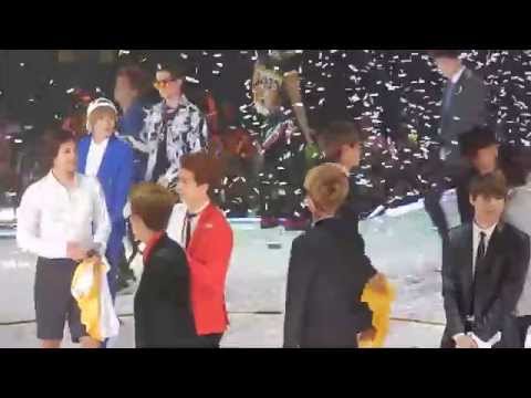 KCON 2014 VIXX B1A4 Teen Top G Dragon [FANCAM] Ending Stage