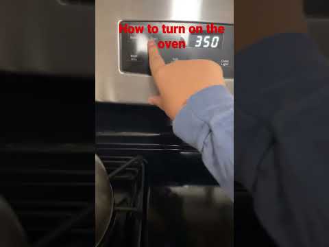 How to turn on the oven