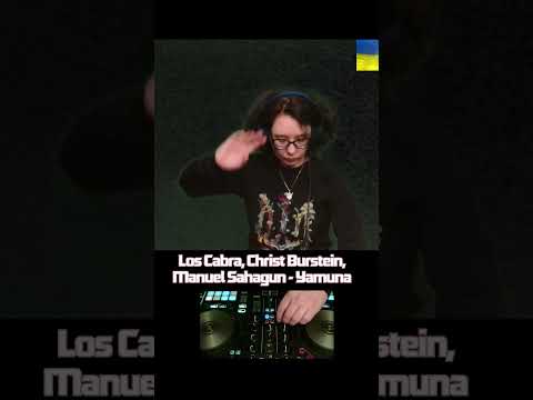 Los Cabra, Christ Burstein, Manuel Sahagun - Yamuna #deephouse #organichouse