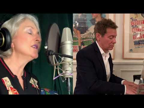 "Smoke Gets in Your Eyes" - Michael Feinstein and Janis Siegel