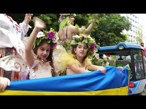 Video Thumbnail: Turkish city blooms with colour and joy at Orange Blossom Carnival